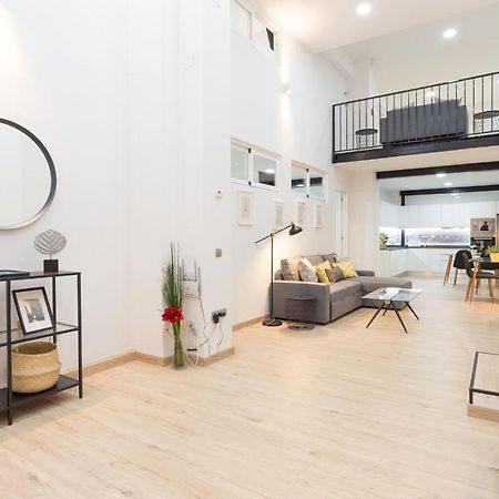 Duplex Cienfuegos II & Old Town By Ele Apartments Малага Екстериор снимка