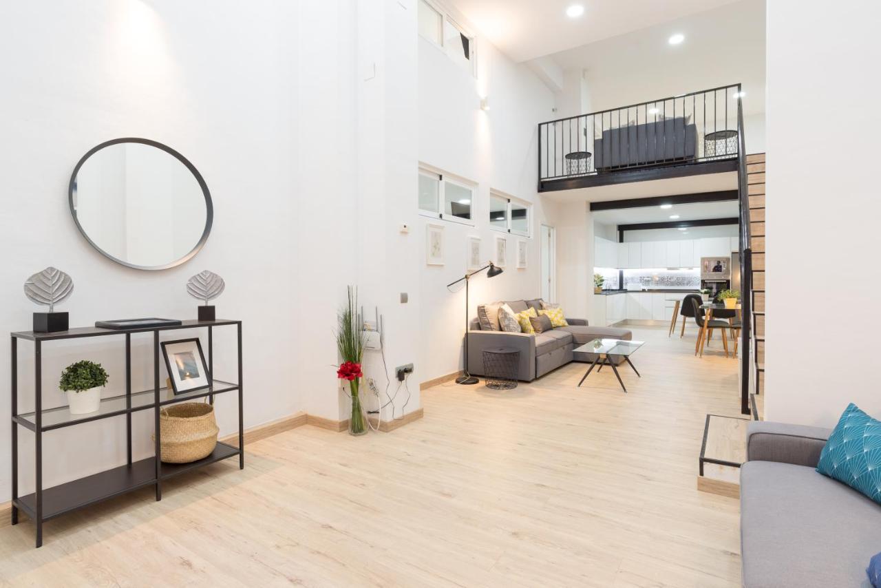 Duplex Cienfuegos II & Old Town By Ele Apartments Малага Екстериор снимка